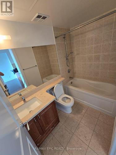 401 - 151 Upper Duke Crescent, Markham, ON - Indoor Photo Showing Bathroom