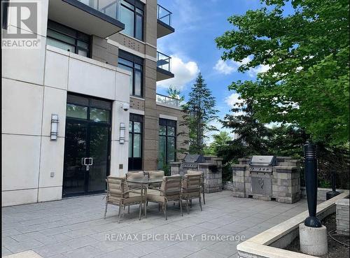 401 - 151 Upper Duke Crescent, Markham, ON - Outdoor