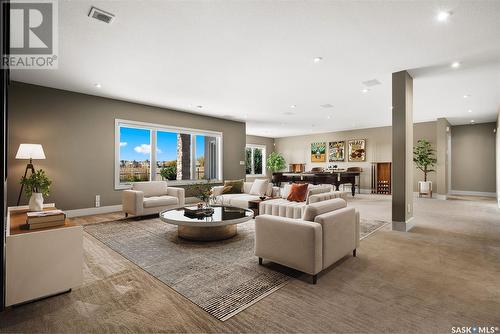 6106 Wascana Court, Regina, SK - Indoor Photo Showing Living Room