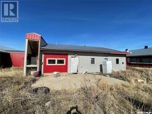 Pig-Barn, Excelsior Rm No. 166, SK 