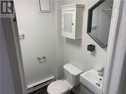 24 Morrison Avenue, Sudbury, ON - Indoor Photo Showing Bathroom