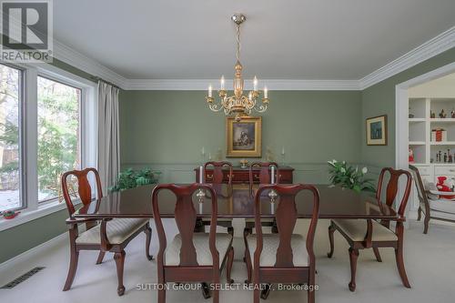 27 Heathdale Court, London, ON - Indoor Photo Showing Dining Room