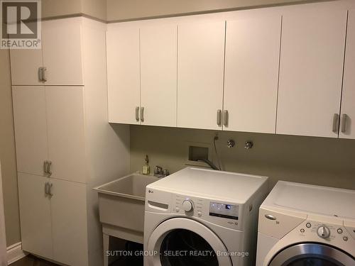 27 Heathdale Court, London, ON - Indoor Photo Showing Laundry Room