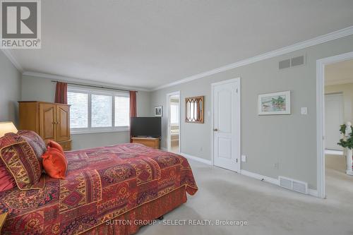 27 Heathdale Court, London, ON - Indoor Photo Showing Bedroom