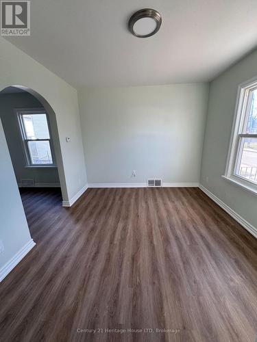 4768 St Lawrence Avenue, Niagara Falls (210 - Downtown), ON - Indoor Photo Showing Other Room