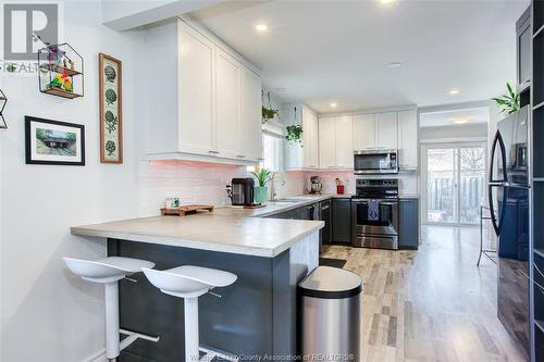 1624 Hickory, Windsor, ON - Indoor Photo Showing Kitchen