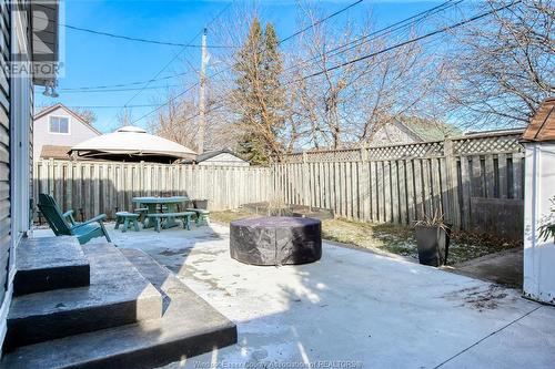 1624 Hickory, Windsor, ON - Outdoor