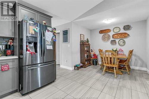 3575 Hallee Crescent, Windsor, ON - Indoor Photo Showing Dining Room