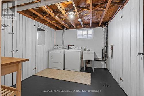 71 Zina Street, Orangeville, ON - Indoor Photo Showing Laundry Room