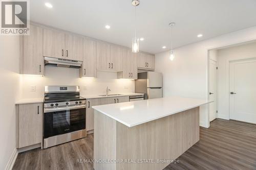 G-Suite - 16 Little Boulevard, Toronto, ON - Indoor Photo Showing Kitchen