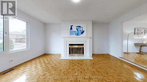 72 Kerrigan Crescent, Markham, ON - Indoor Photo Showing Living Room With Fireplace