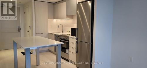 405 - 10 Gibbs Road, Toronto, ON - Indoor