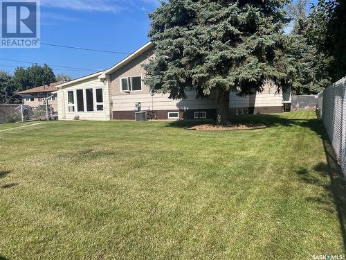 253 25Th Street W, Prince Albert, SK - Outdoor