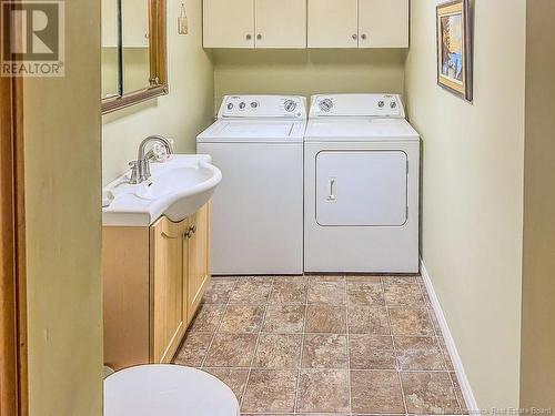 7660 Route 102, Lower Greenwich, NB - Indoor Photo Showing Laundry Room