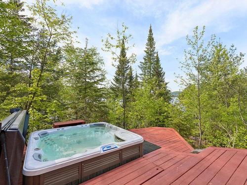 Exterior - 23 Ch. Lockhart, Val-Des-Monts, QC - Outdoor With Deck Patio Veranda With Backyard