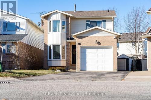 30 Naples Court, Thorold (558 - Confederation Heights), ON - Outdoor