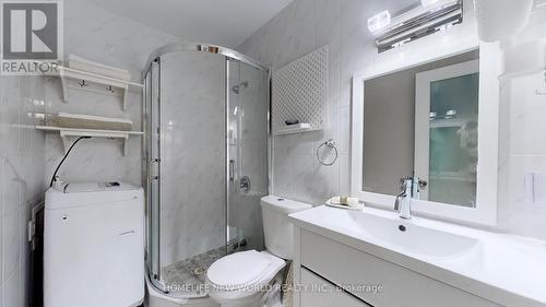 227 Hollyberry Trail, Toronto, ON - Indoor Photo Showing Bathroom