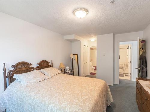 204-3855 11Th Ave, Port Alberni, BC - Indoor Photo Showing Bedroom