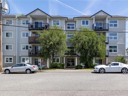 204-3855 11Th Ave, Port Alberni, BC - Outdoor With Balcony With Facade