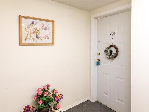 204-3855 11Th Ave, Port Alberni, BC - Indoor Photo Showing Other Room