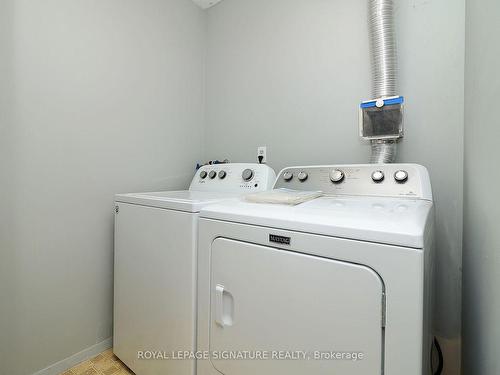 102-4005 Don Mills Rd, Toronto, ON - Indoor Photo Showing Laundry Room