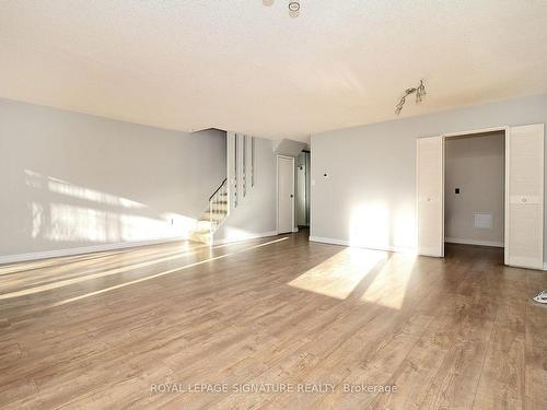 102-4005 Don Mills Rd, Toronto, ON - Indoor Photo Showing Other Room