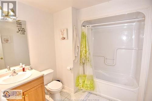 1040 North Talbot, Windsor, ON - Indoor Photo Showing Bathroom