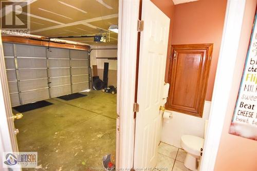 1040 North Talbot, Windsor, ON - Indoor Photo Showing Garage