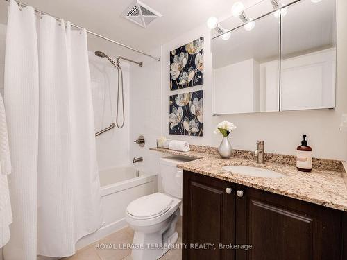 307-50 Via Rosedale Way, Brampton, ON - Indoor Photo Showing Bathroom