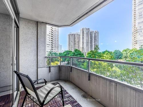 413-35 Kingsbridge Garden Circ, Mississauga, ON - Outdoor With Exterior