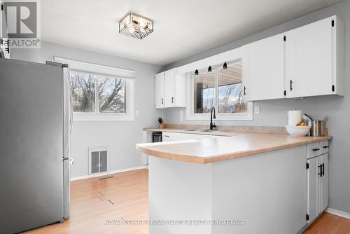 60 Dorland Drive, Greater Napanee, ON - Indoor Photo Showing Kitchen