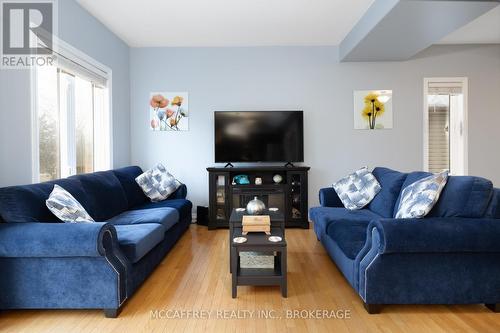 137 Amy Lynn Drive, Loyalist (Amherstview), ON - Indoor Photo Showing Living Room