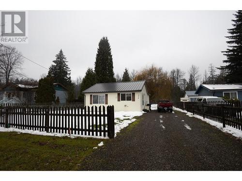 5116 Medeek Avenue, Terrace, BC - Outdoor