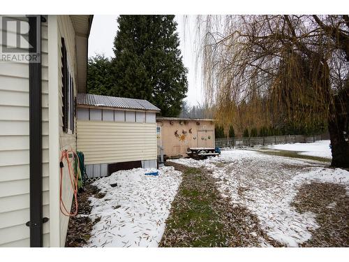 5116 Medeek Avenue, Terrace, BC - Outdoor