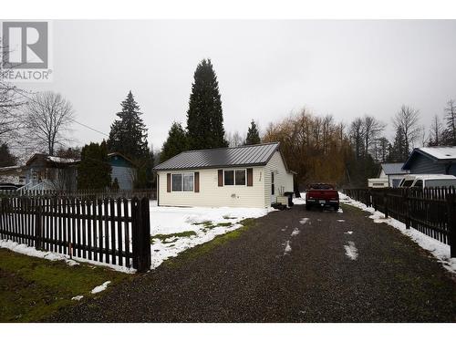 5116 Medeek Avenue, Terrace, BC - Outdoor