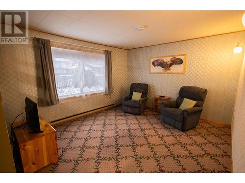 5116 Medeek Avenue, Terrace, BC - Indoor Photo Showing Other Room