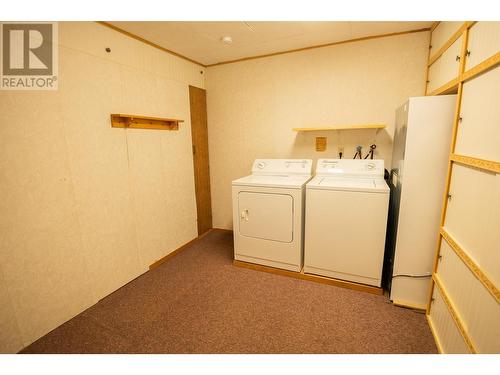 5116 Medeek Avenue, Terrace, BC - Indoor Photo Showing Laundry Room