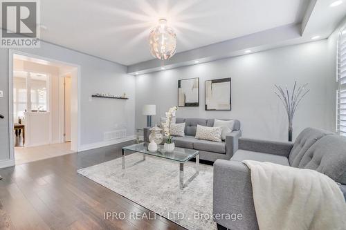 229 Cedric Terrace, Milton, ON - Indoor Photo Showing Living Room