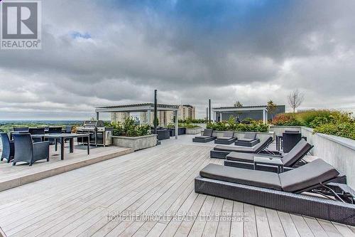 201 - 7 Kenaston Gardens, Toronto, ON - Outdoor