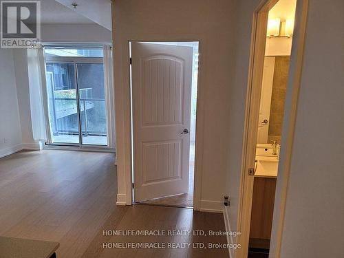 201 - 7 Kenaston Gardens, Toronto, ON - Indoor Photo Showing Other Room