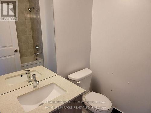 201 - 7 Kenaston Gardens, Toronto, ON - Indoor Photo Showing Bathroom