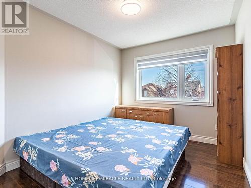 4 Fairhill Avenue, Brampton, ON - Indoor Photo Showing Bedroom