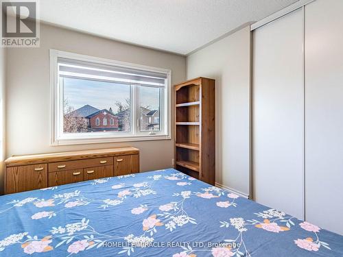 4 Fairhill Avenue, Brampton, ON - Indoor Photo Showing Bedroom