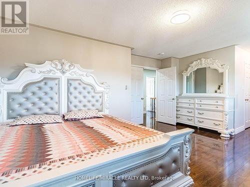 4 Fairhill Avenue, Brampton, ON - Indoor Photo Showing Bedroom