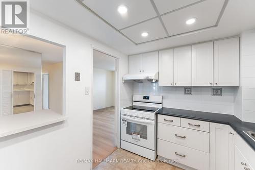 2308 - 500 Laurier Avenue W, Ottawa, ON - Indoor Photo Showing Kitchen