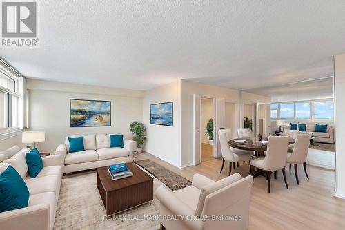 2308 - 500 Laurier Avenue W, Ottawa, ON - Indoor Photo Showing Living Room