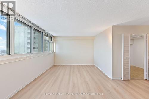 2308 - 500 Laurier Avenue W, Ottawa, ON - Indoor Photo Showing Other Room