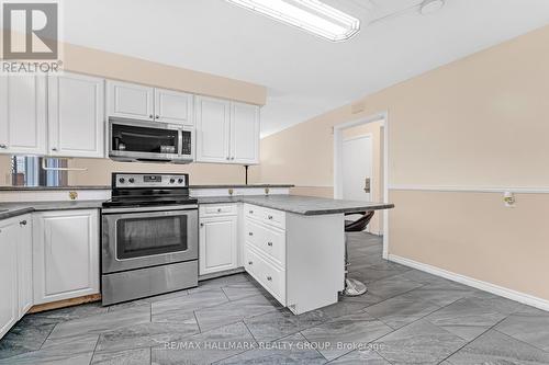 3489 Southgate Road, Ottawa, ON - Indoor Photo Showing Kitchen