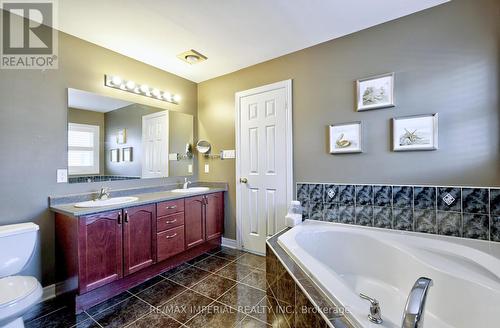 257 Everett Street, Markham, ON - Indoor Photo Showing Bathroom