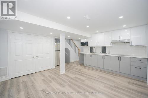 134 Toba Crescent, Brampton, ON - Indoor Photo Showing Kitchen